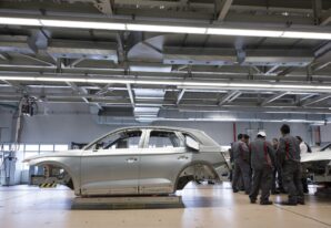 Şase Düzeltme ve Kaporta Çektirme Sistemleri