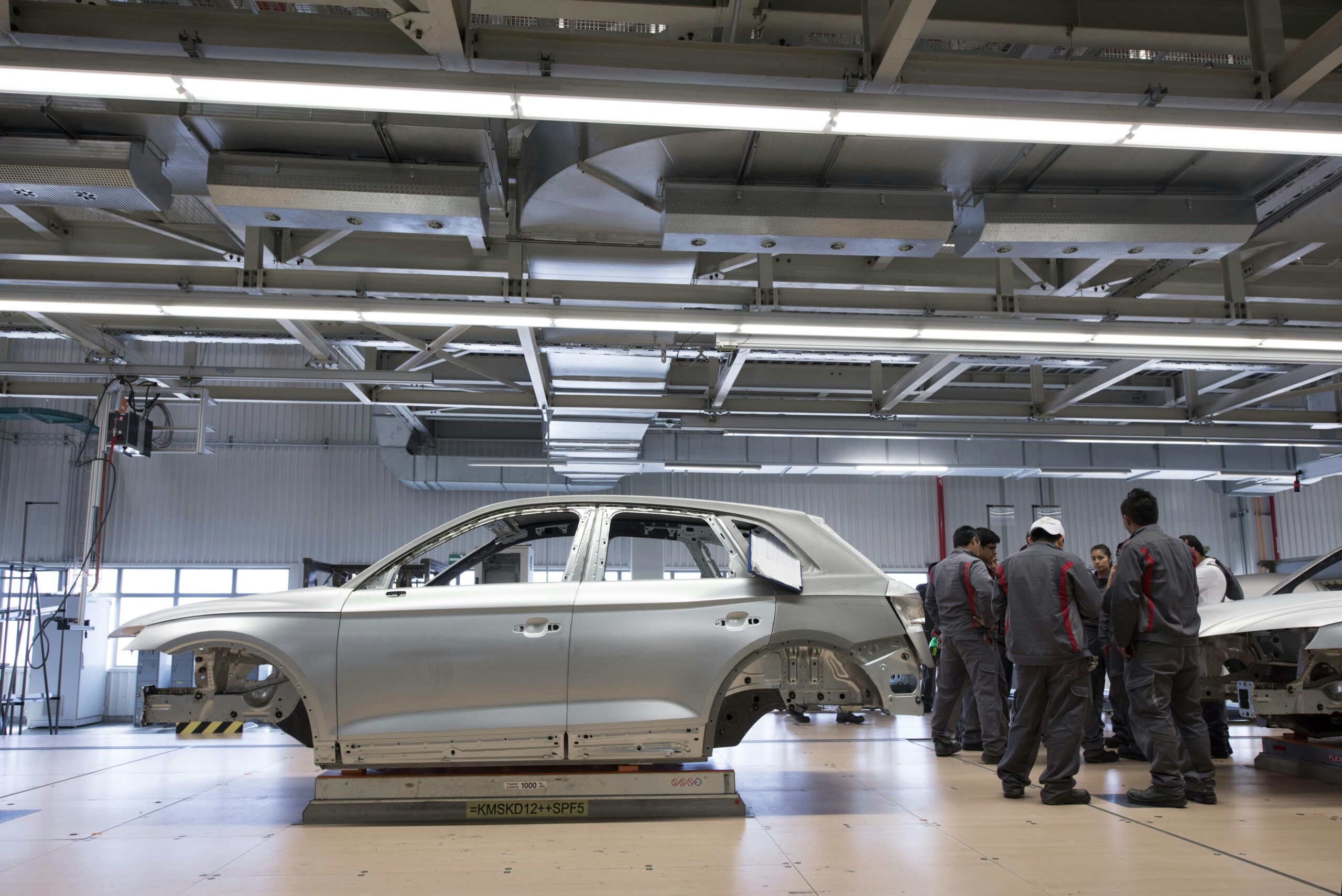 Şase Düzeltme ve Kaporta Çektirme Sistemleri